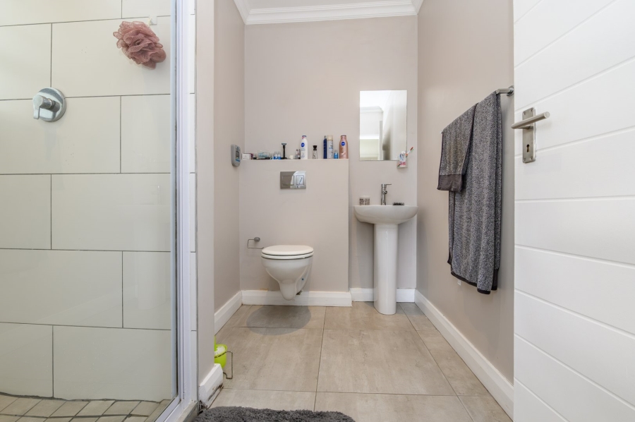 2 Bedroom Property for Sale in Sherwood Eastern Cape